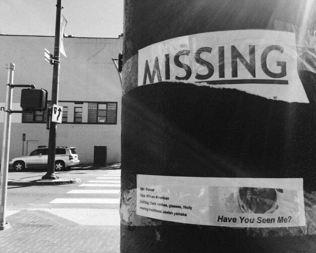 Poster di persone scomparse
